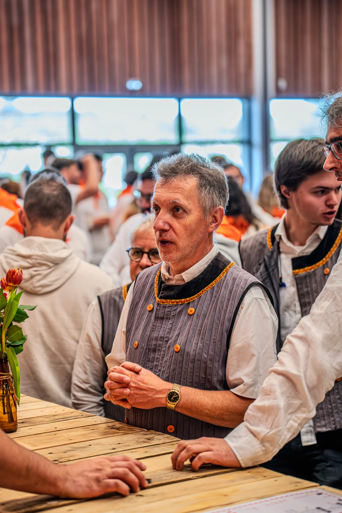 Photographie du deuxième banquet de la Tablée de la Roche aux Fées - Convivialité et produits locaux à Janzé